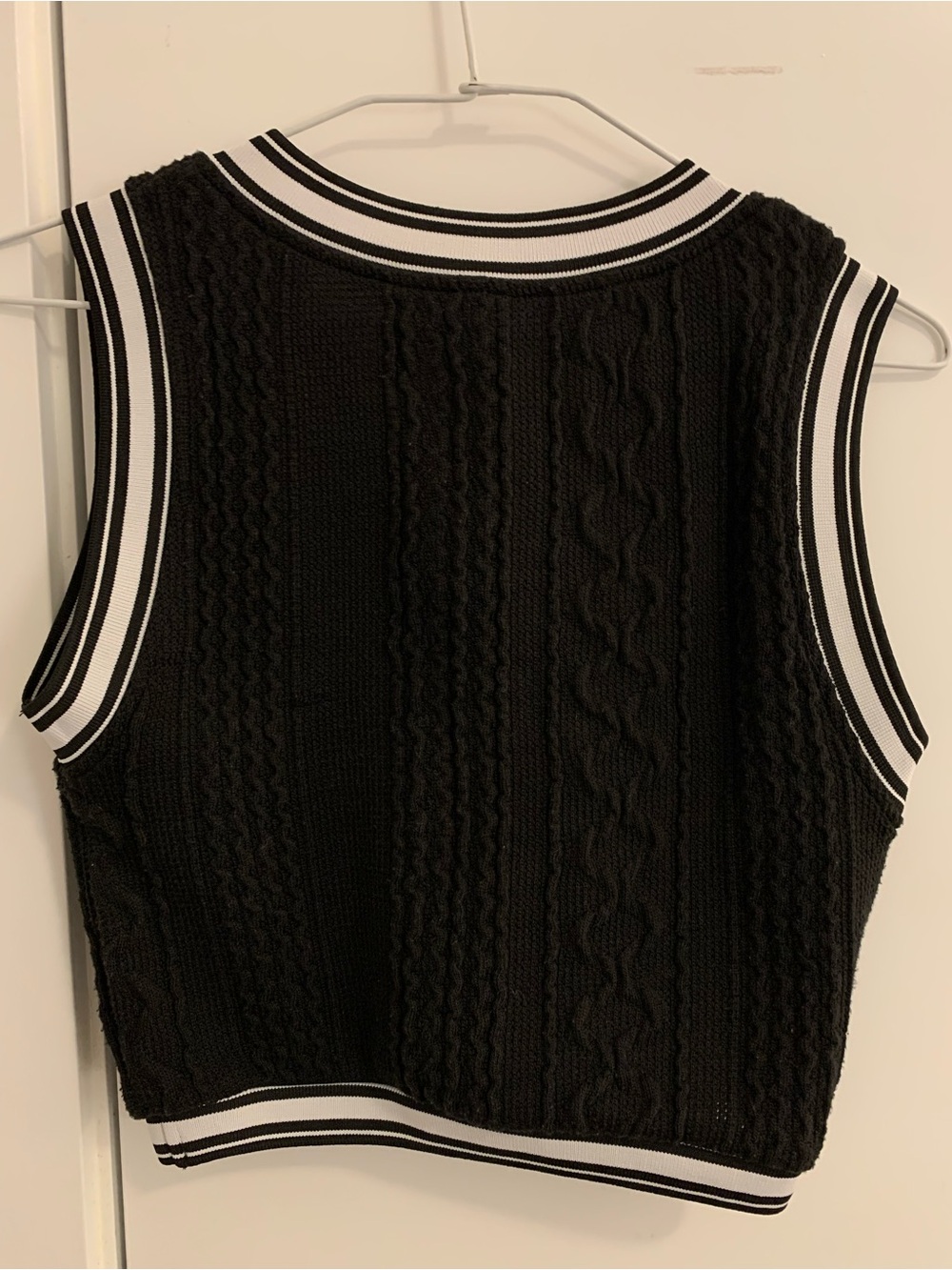 Cable-Knit Vest - Picture 3 of 3